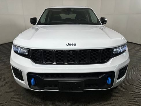 Used 2023 Jeep Grand Cherokee 30th Anniversary image 8