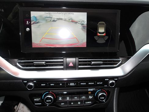 Used 2022 Kia Niro EX Premium image 20