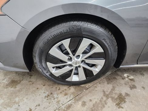 Used 2020 Nissan Altima 2.5 S FWD image 35