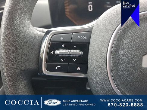 Used 2025 Kia Sorento LX FWD image 22