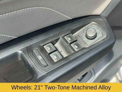 Used 2021 Volkswagen Atlas Cross Sport SEL Premium R-Line image 23