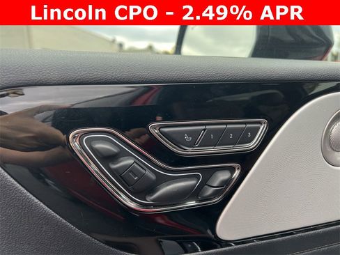 Certified 2025 Lincoln Aviator Reserve w/ Luxury Package image 20