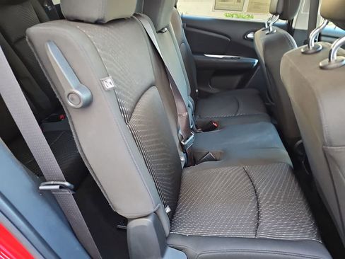 Used 2017 Dodge Journey SXT w/ Blacktop Package image 19