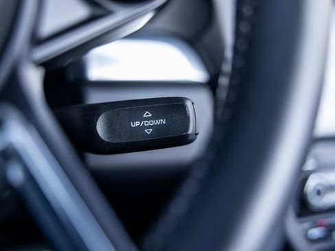 Certified 2017 Porsche 911 Turbo image 38