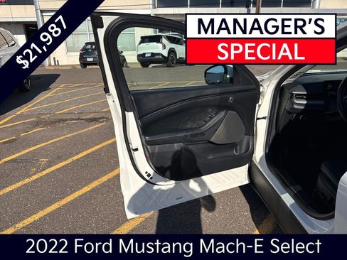 Used 2022 Ford Mustang Mach-E Select image 9