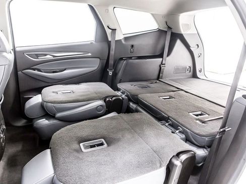 Used 2020 Buick Enclave Essence w/ Sound and Sites Package image 36