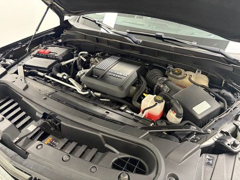 Used 2021 Chevrolet Tahoe RST w/ Luxury Package image 41