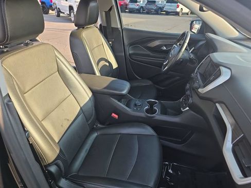 Used 2024 GMC Terrain SLT AWD/4WD image 11