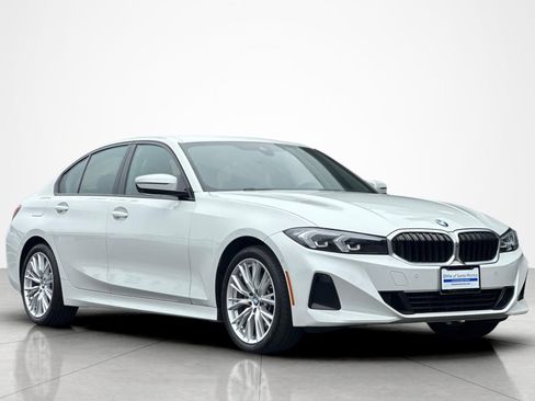 Used 2023 BMW 330i Sedan w/ Premium Package RWD image 7