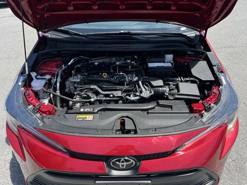 Used 2024 Toyota Corolla LE w/ LE Convenience Package FWD image 25