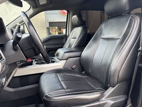 Used 2021 Ford F250 Lariat w/ Lariat Value Package AWD/4WD image 12