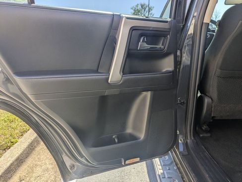 Used 2024 Toyota 4Runner SR5 AWD/4WD image 26