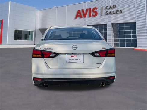 Used 2025 Nissan Altima 2.5 SR image 7