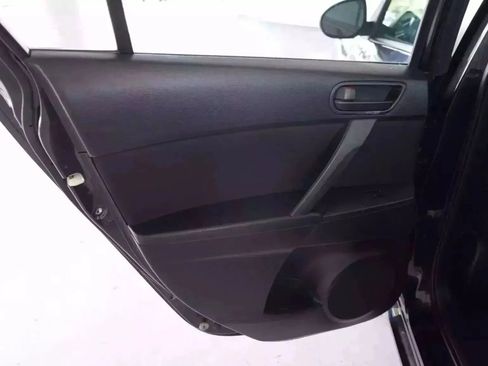 Used 2010 MAZDA MAZDA3 i Sport image 18