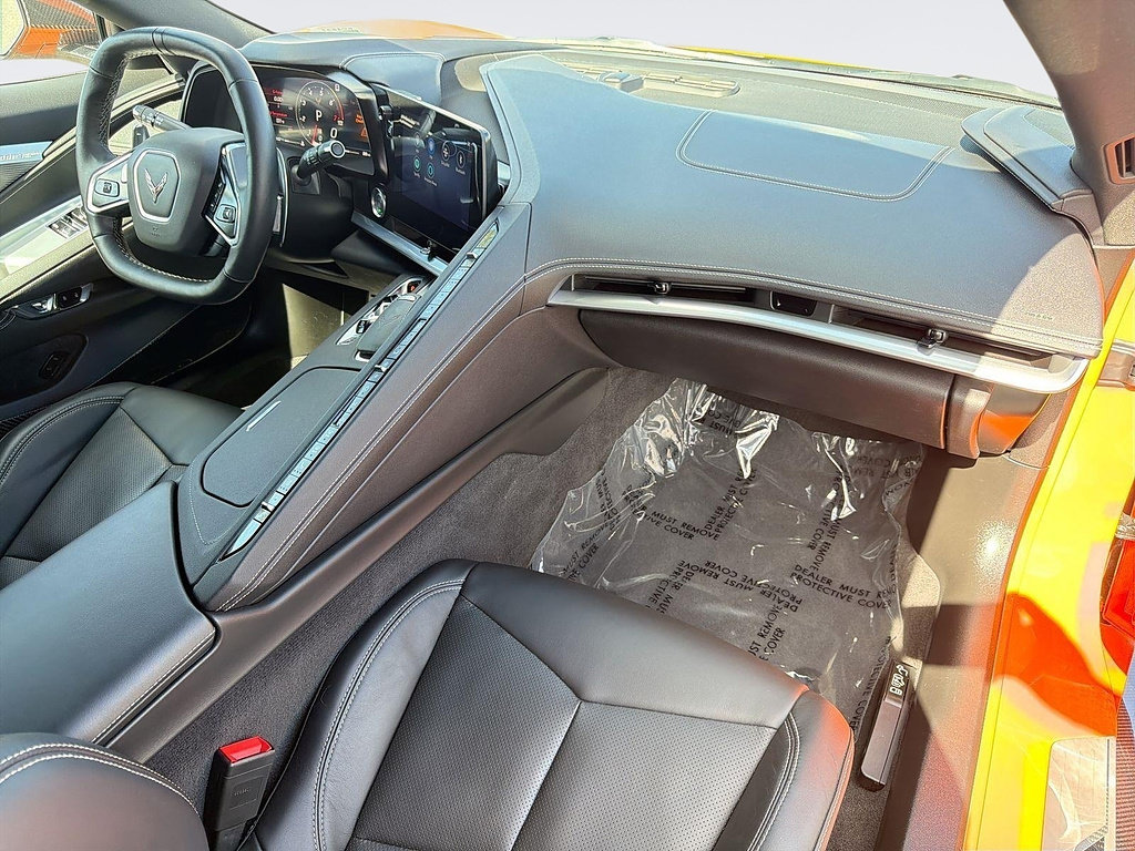 Used 2023 Chevrolet Corvette Stingray Preferred Cpe w/ Z51 Performance Package RWD image 27