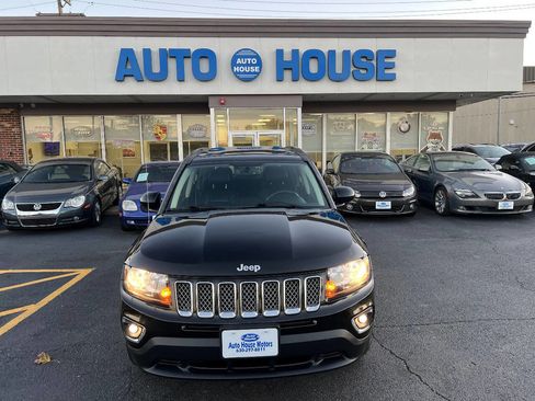 Used 2017 Jeep Compass High Altitude image 2