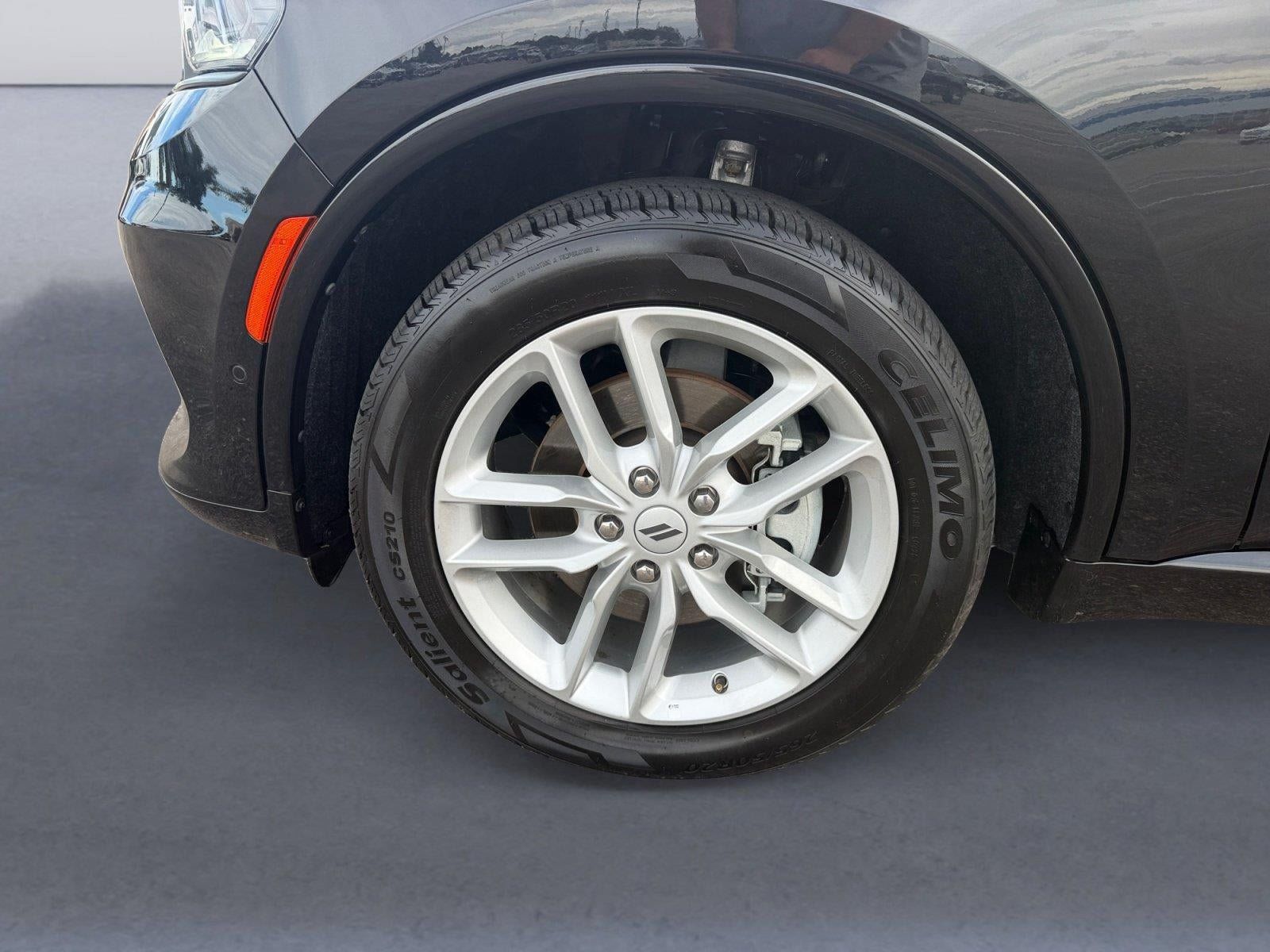 Used 2025 Dodge Durango GT AWD/4WD image 14