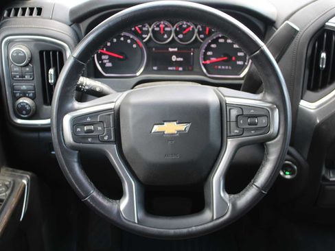 Certified 2022 Chevrolet Silverado 1500 LT AWD/4WD image 8