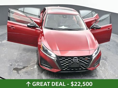 Used 2024 Nissan Altima 2.5 SR w/ SR Premium Package image 67