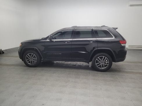 Used 2020 Jeep Grand Cherokee Laredo w/ 18" Wheel & 8.4" Radio Group AWD/4WD image 3