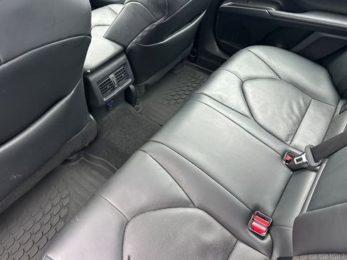 Used 2023 Toyota Camry XSE w/ Navigation Package image 9