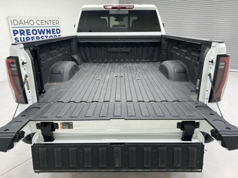 Used 2024 GMC Sierra 3500 AT4 w/ AT4 Preferred Package image 23