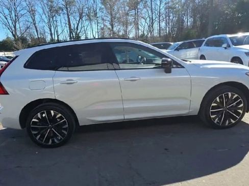 New 2026 Volvo XC60 T8 Ultra w/ Protection Package Premier image 9