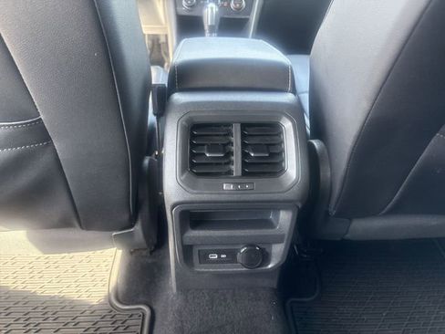 Used 2021 Volkswagen Tiguan SE R-Line image 22