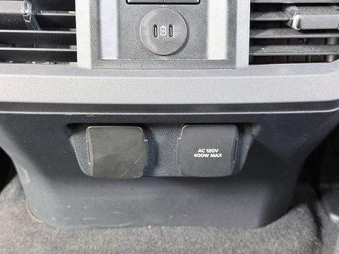 Used 2024 Ford F250 Lariat w/ Lariat Ultimate Package AWD/4WD image 27