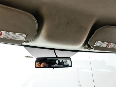 Used 2014 Chevrolet Express 2500 RWD image 25