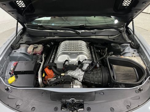 Used 2022 Dodge Charger SRT Hellcat w/ Harman/Kardon Audio Group image 27