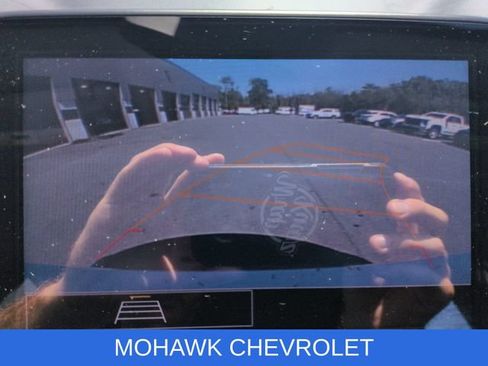 Used 2022 Chevrolet Malibu LT FWD image 15