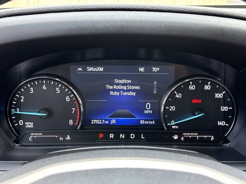 Used 2023 Ford Explorer Limited w/ Equipment Group 301A AWD/4WD image 21