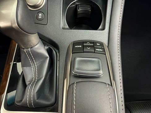 Used 2017 Lexus ES 350 w/ Luxury Package FWD image 18