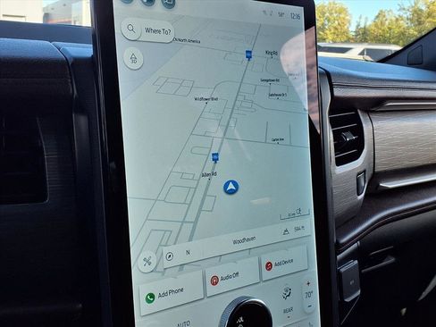 Used 2022 Ford Expedition Max Limited image 10