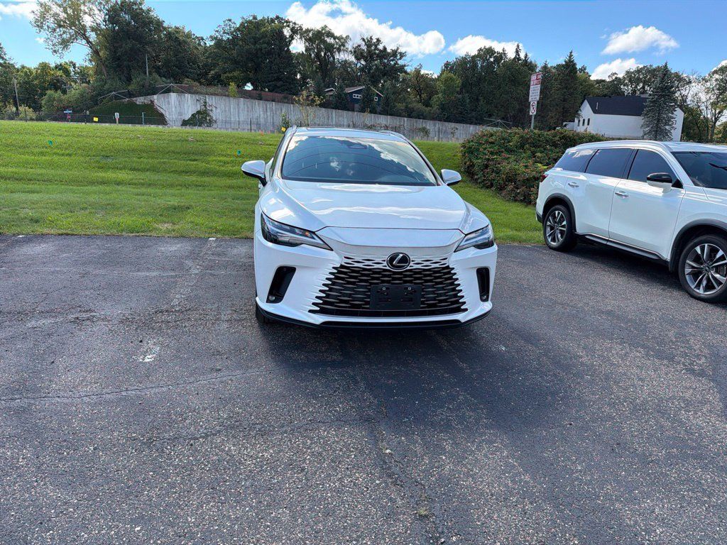 Used 2023 Lexus RX 350 Premium w/ Accessory Package AWD/4WD image 13