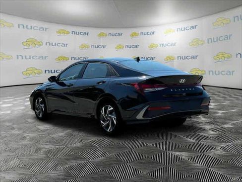 Certified 2025 Hyundai Elantra Sport image 6