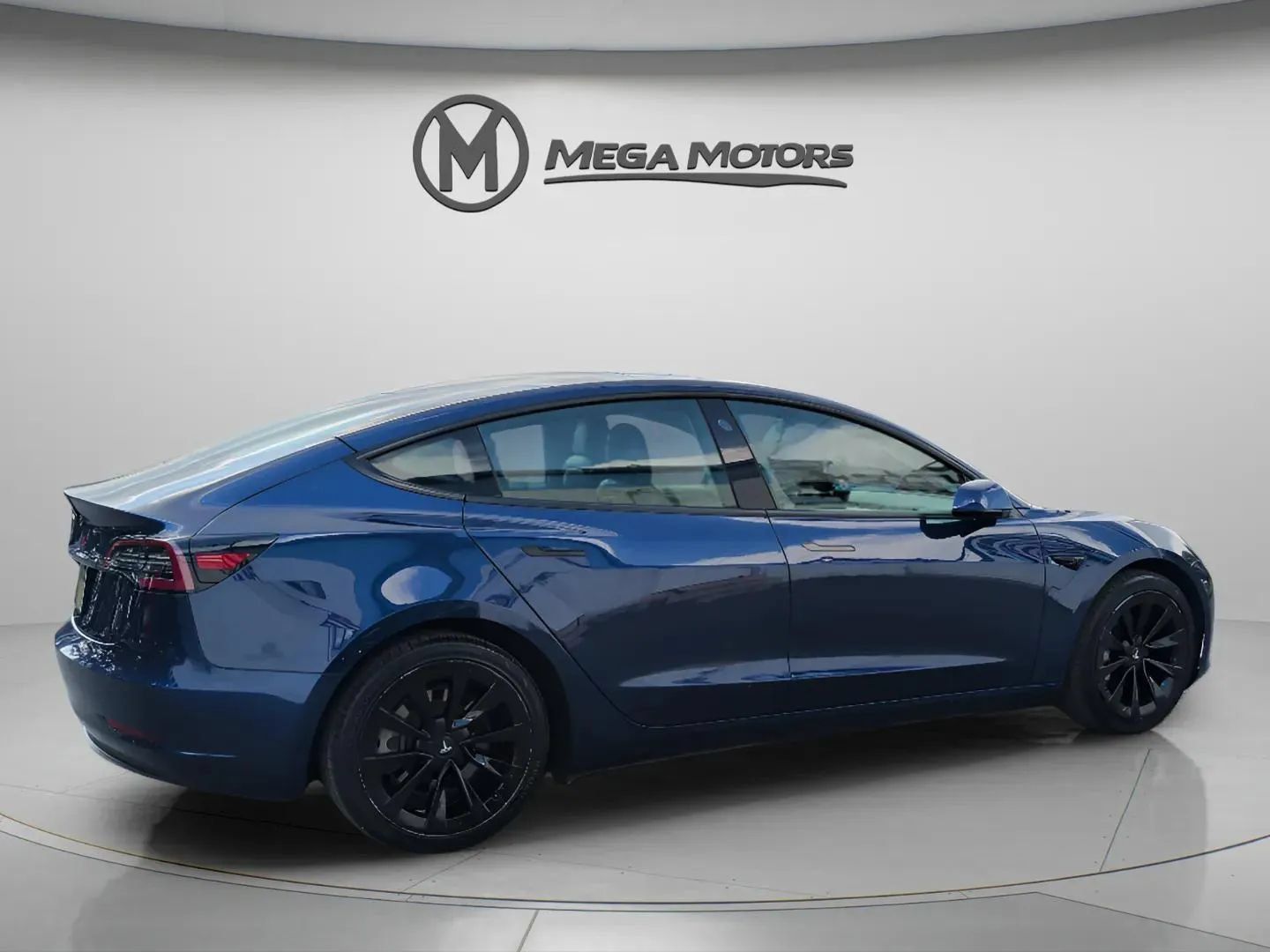 Used 2022 Tesla Model 3 Standard Range RWD image 8