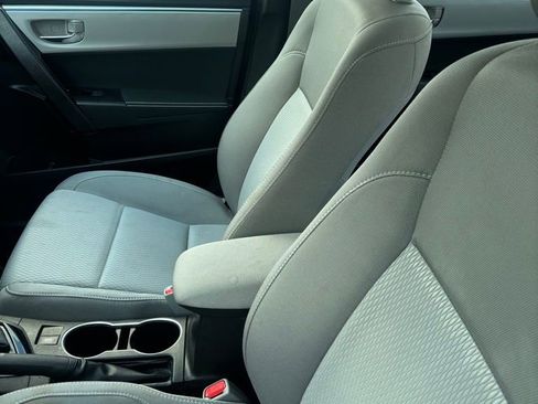 Used 2016 Toyota Corolla LE image 4