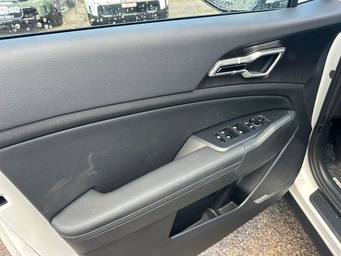 New 2026 Kia Sportage EX AWD/4WD image 9