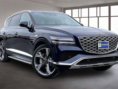 Used 2025 Genesis GV80 3.5T Prestige image 3