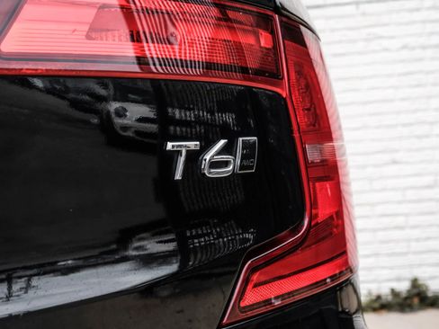 Used 2017 Volvo S90 T6 Momentum w/ Vision Package image 53