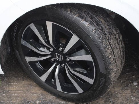 Used 2023 Honda Civic EX-L image 17