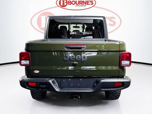 Used 2022 Jeep Gladiator Sport AWD/4WD image 8