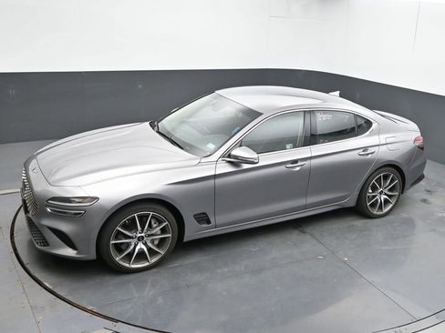 Used 2025 Genesis G70 2.5T image 33