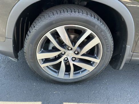 Used 2016 Honda Pilot Elite image 12