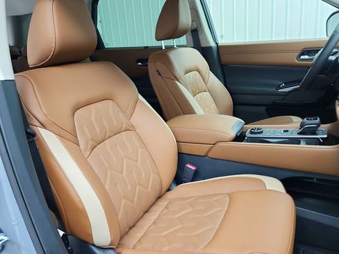 New 2026 Nissan Pathfinder Platinum image 48