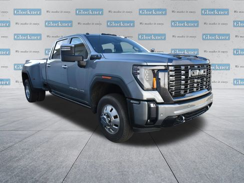 Used 2024 GMC Sierra 3500 Denali Ultimate AWD/4WD image 18