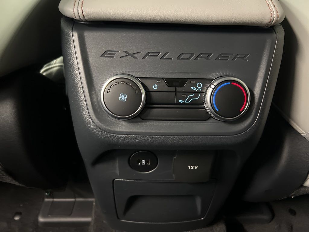 New 2026 Ford Explorer Active w/ Active Comfort Package AWD/4WD image 29
