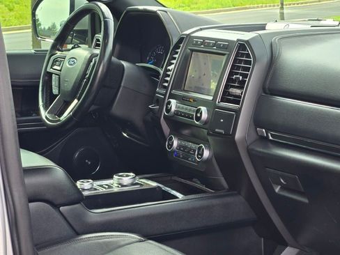 Used 2020 Ford Expedition Max Limited w/ Equipment Group 301A AWD/4WD image 9